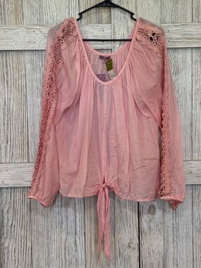 Mimi Women's Pink Lace-Trim Tie-Front Blouse Sz L—small spot on back shoulder.